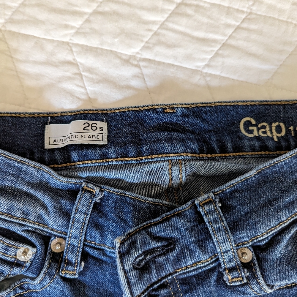 Gap Authentic Flare Jeans - Picture 3 of 3